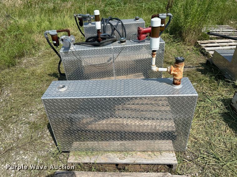 image for item DN6685 (5) fuel tanks