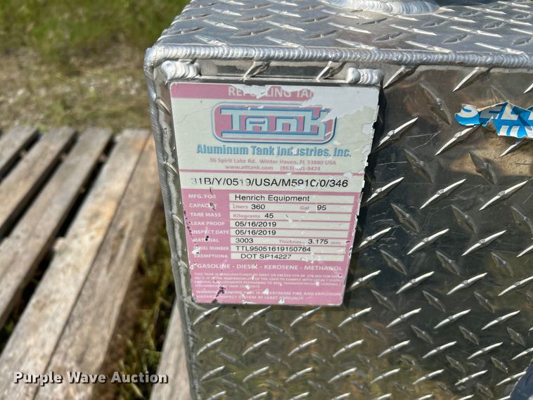 image for item DN6685 (5) fuel tanks