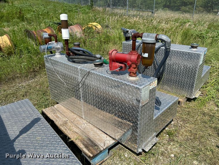 image for item DN6685 (5) fuel tanks