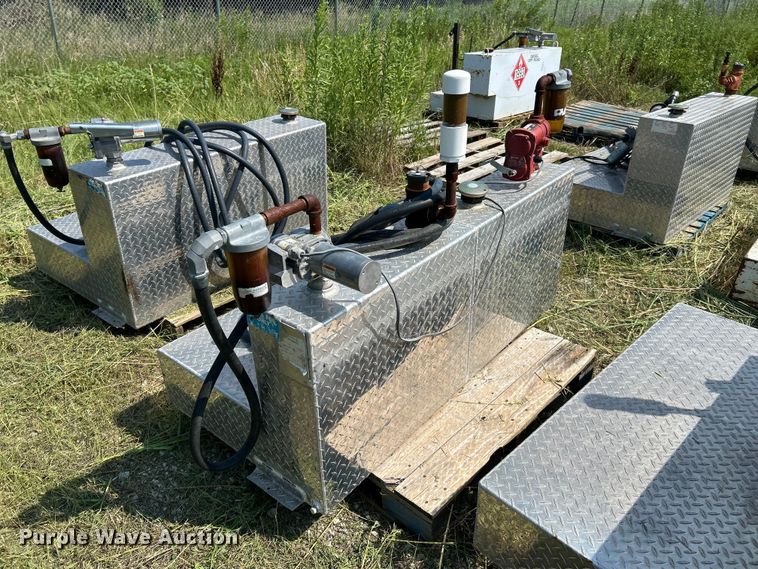 image for item DN6685 (5) fuel tanks
