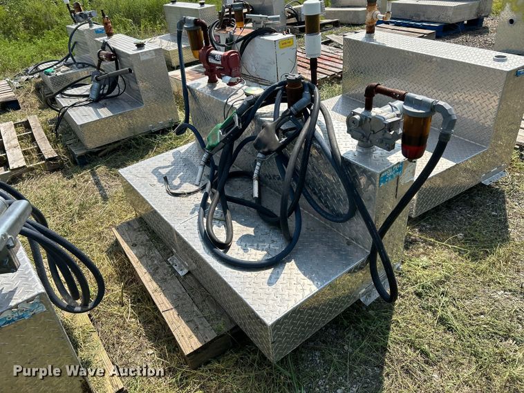 image for item DN6685 (5) fuel tanks