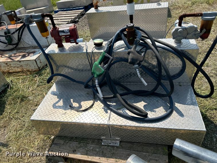 image for item DN6685 (5) fuel tanks