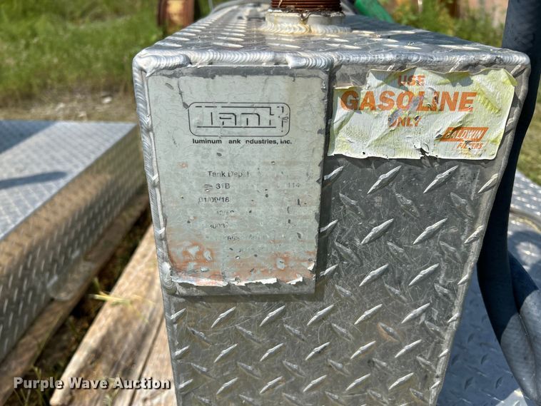 image for item DN6685 (5) fuel tanks