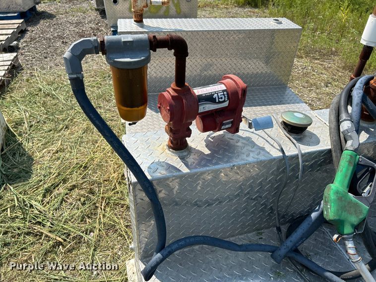 image for item DN6685 (5) fuel tanks