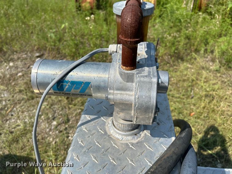 image for item DN6685 (5) fuel tanks
