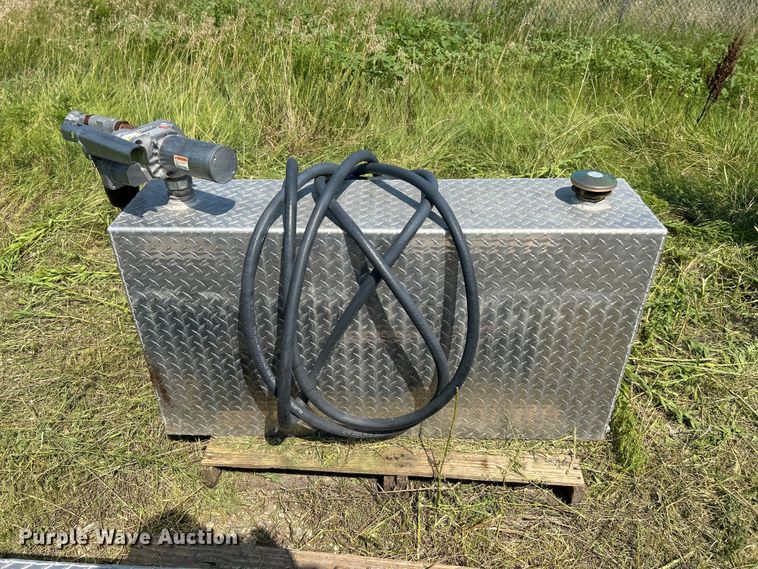 image for item DN6685 (5) fuel tanks