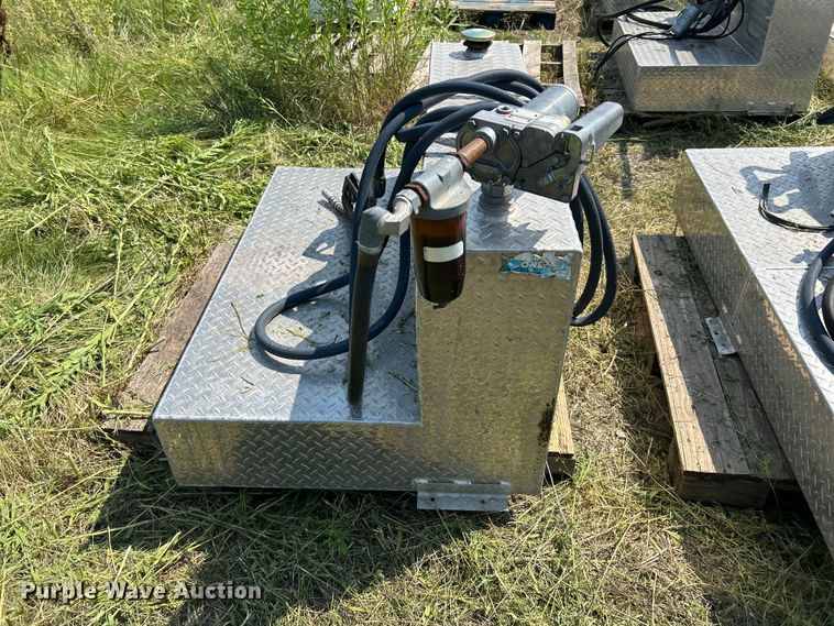 image for item DN6685 (5) fuel tanks