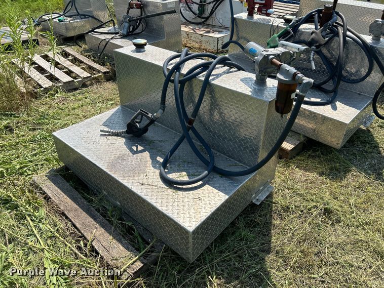 image for item DN6685 (5) fuel tanks