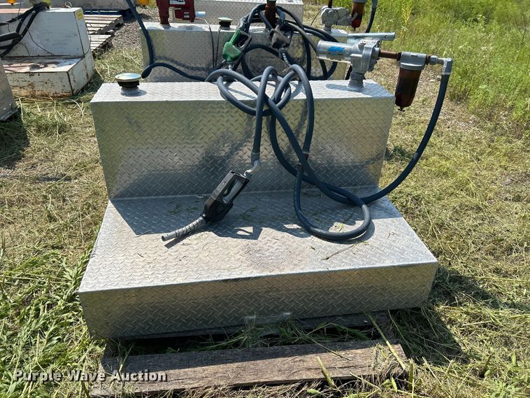 image for item DN6685 (5) fuel tanks