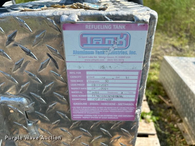 image for item DN6687 (6) auxiliary fuel tanks