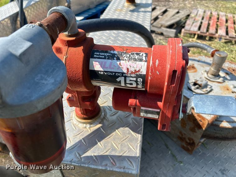 image for item DN6687 (6) auxiliary fuel tanks