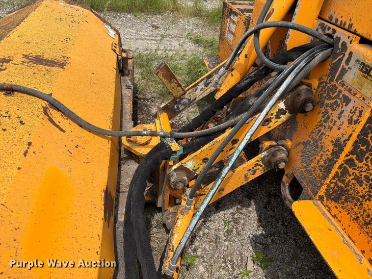 image for item DN6688 2007 Roscoe Sweep Pro 4820 broom