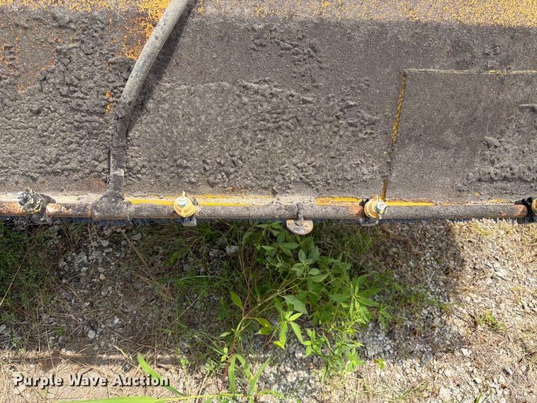 image for item DN6688 2007 Roscoe Sweep Pro 4820 broom