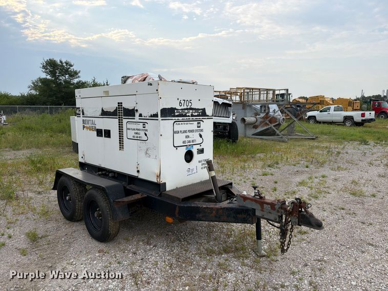 image for item DN6690 WhisperWatt Dacia-45ssiu2 generator