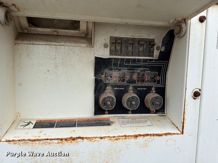 image for item DN6690 WhisperWatt Dacia-45ssiu2 generator
