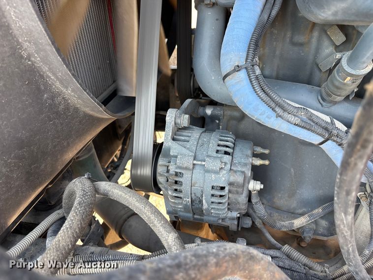 image for item DN6693 2003 Mack CH613 semi truck
