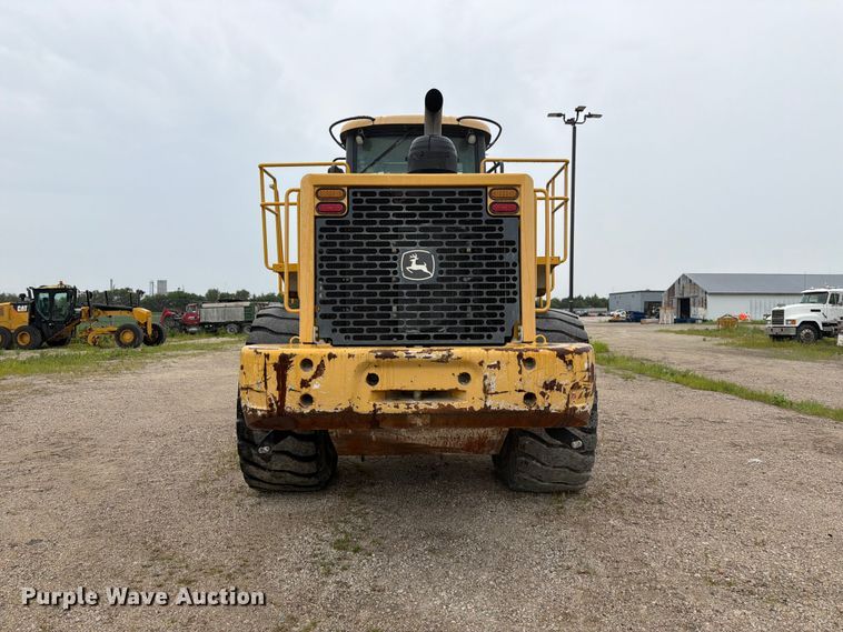 image for item DN6694 2007 John Deere 744J wheel loader