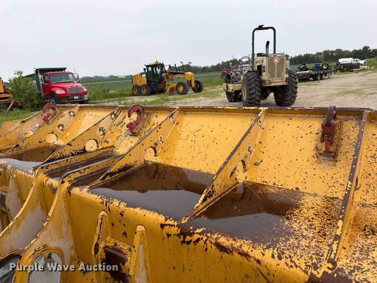 image for item DN6694 2007 John Deere 744J wheel loader