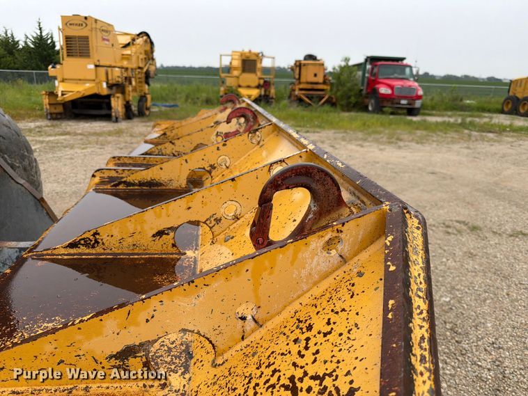 image for item DN6694 2007 John Deere 744J wheel loader