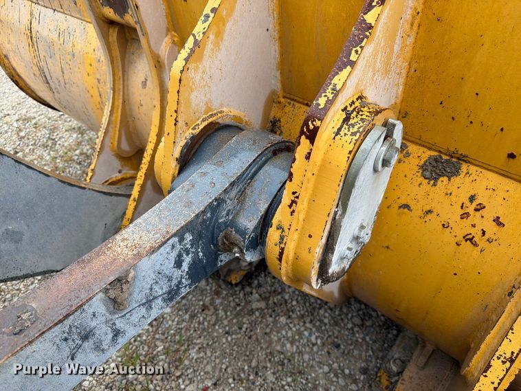 image for item DN6694 2007 John Deere 744J wheel loader