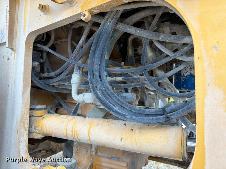 image for item DN6694 2007 John Deere 744J wheel loader
