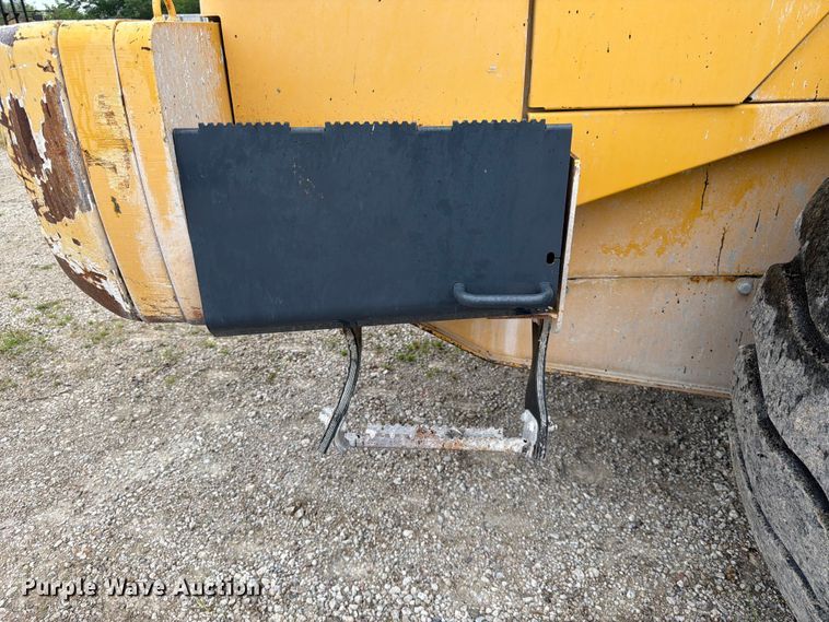 image for item DN6694 2007 John Deere 744J wheel loader