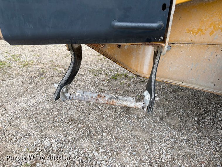 image for item DN6694 2007 John Deere 744J wheel loader