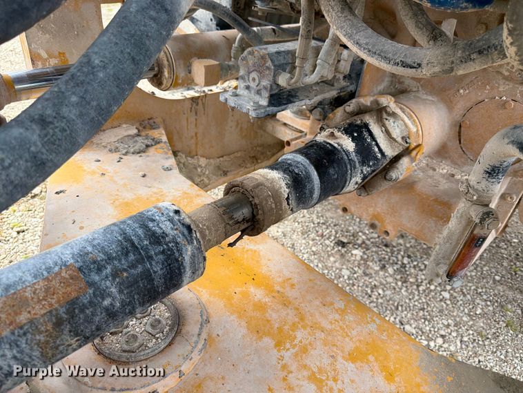 image for item DN6694 2007 John Deere 744J wheel loader