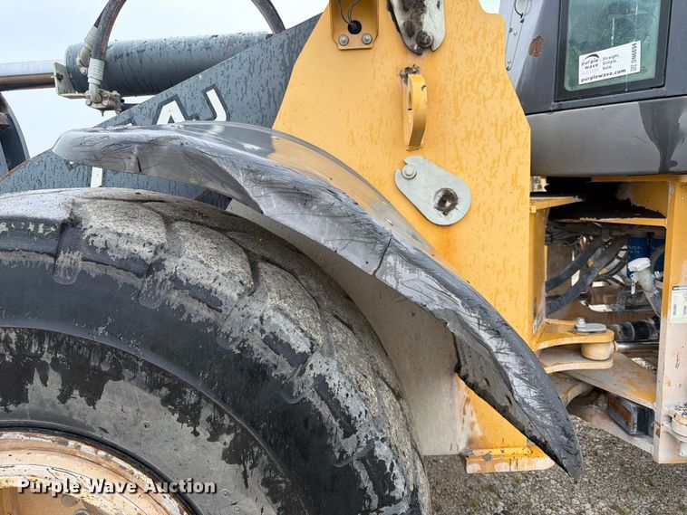 image for item DN6694 2007 John Deere 744J wheel loader