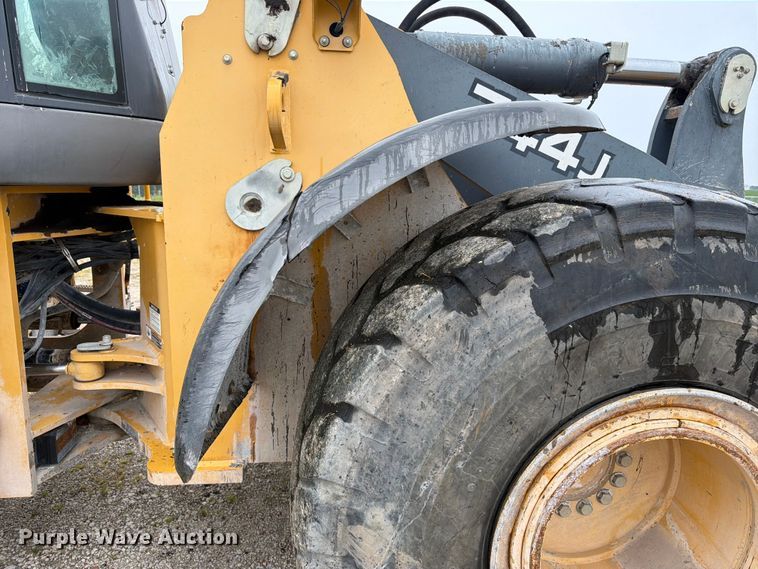 image for item DN6694 2007 John Deere 744J wheel loader