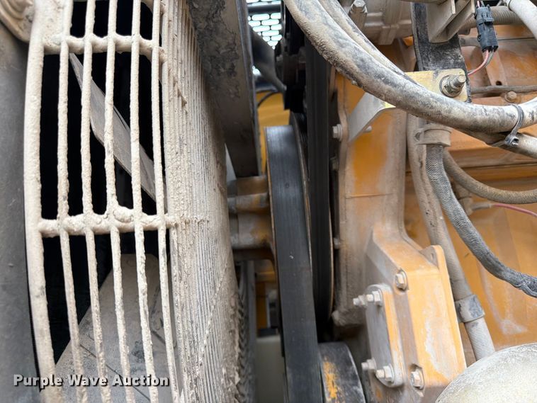 image for item DN6694 2007 John Deere 744J wheel loader