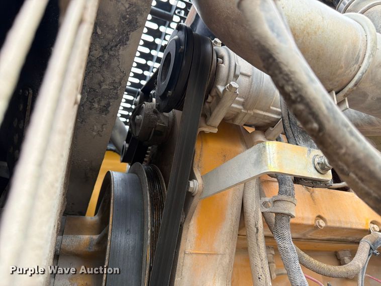 image for item DN6694 2007 John Deere 744J wheel loader