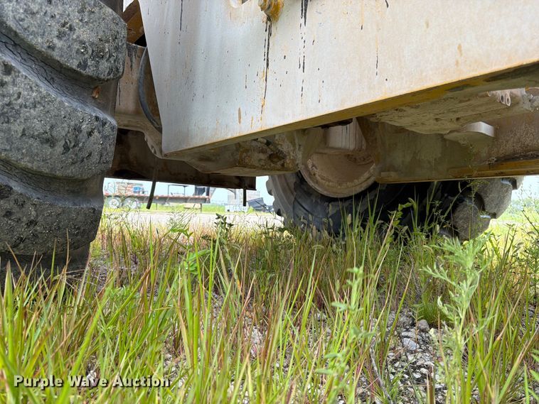 image for item DN6694 2007 John Deere 744J wheel loader