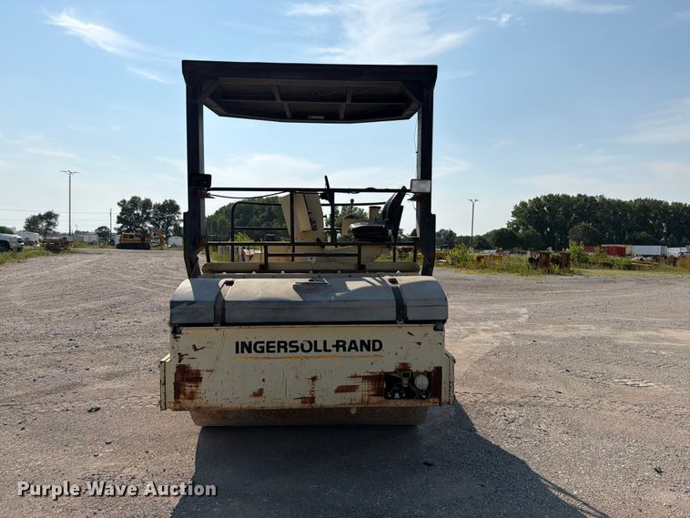 image for item DN6695 2000 Ingersoll-Rand DD-110HF double drum vibratory roller