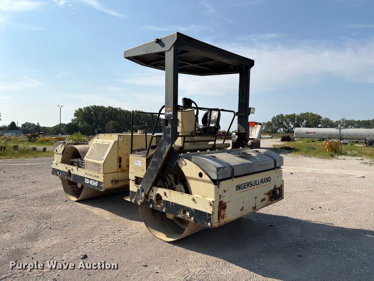 image for item DN6695 2000 Ingersoll-Rand DD-110HF double drum vibratory roller