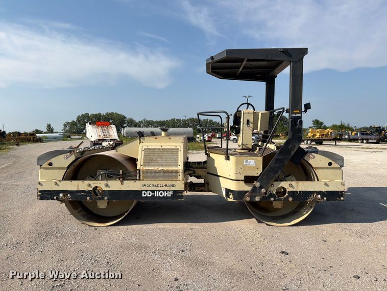 image for item DN6695 2000 Ingersoll-Rand DD-110HF double drum vibratory roller