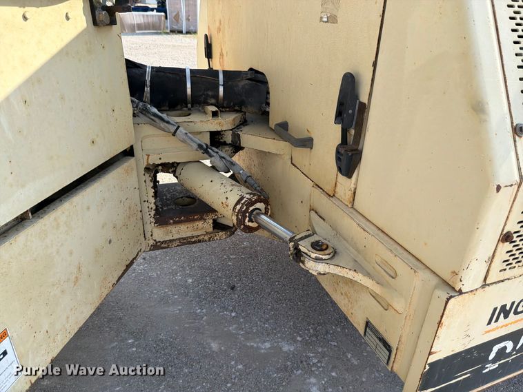 image for item DN6695 2000 Ingersoll-Rand DD-110HF double drum vibratory roller