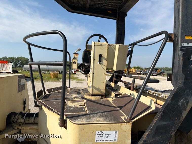 image for item DN6695 2000 Ingersoll-Rand DD-110HF double drum vibratory roller