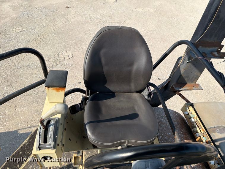 image for item DN6695 2000 Ingersoll-Rand DD-110HF double drum vibratory roller