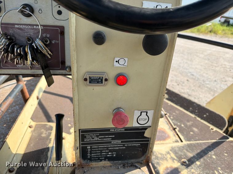 image for item DN6695 2000 Ingersoll-Rand DD-110HF double drum vibratory roller