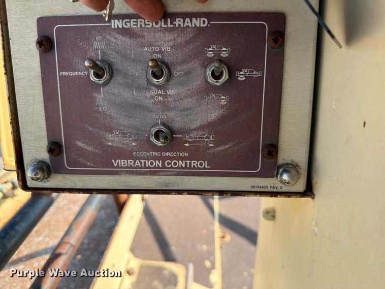 image for item DN6695 2000 Ingersoll-Rand DD-110HF double drum vibratory roller