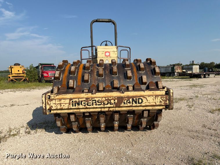 image for item DN6696 1993 Ingersoll Rand SD-100F single drum vibratory roller
