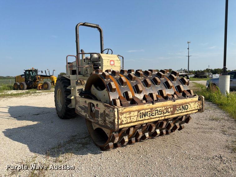 image for item DN6696 1993 Ingersoll Rand SD-100F single drum vibratory roller