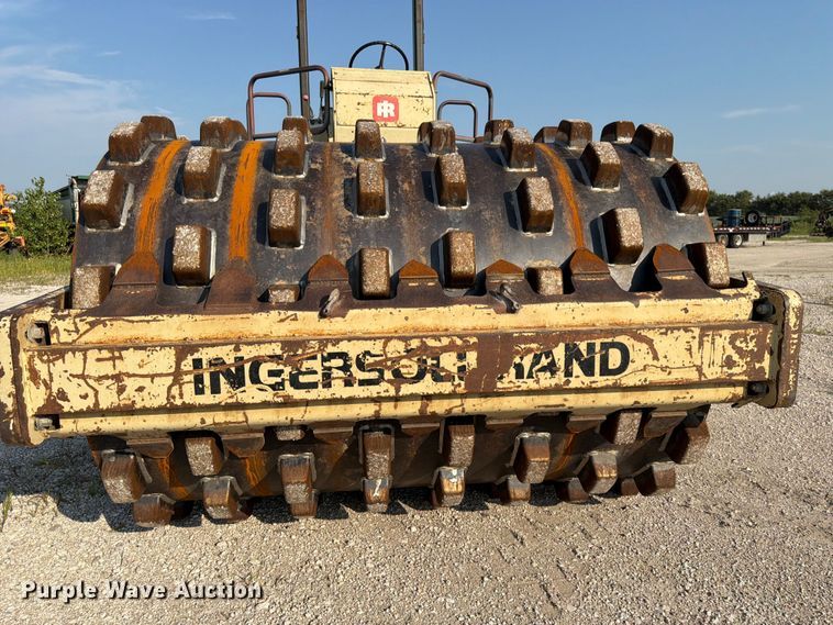 image for item DN6696 1993 Ingersoll Rand SD-100F single drum vibratory roller
