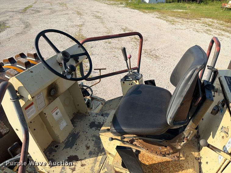 image for item DN6696 1993 Ingersoll Rand SD-100F single drum vibratory roller