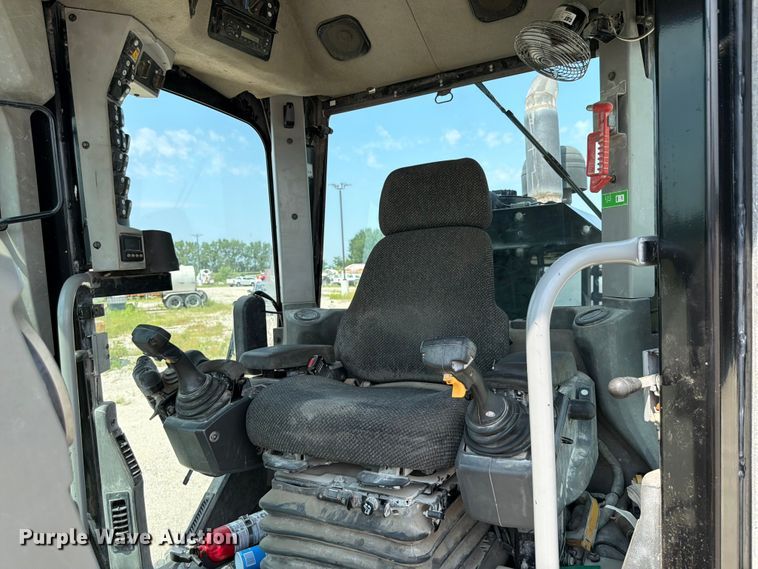 image for item DN6697 2012 Caterpillar 140M2 VHP Plus motor grader