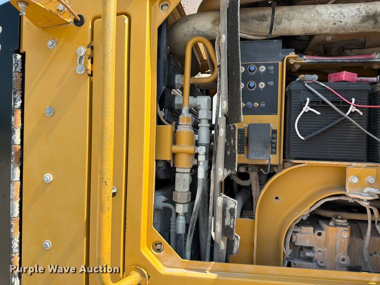 image for item DN6697 2012 Caterpillar 140M2 VHP Plus motor grader