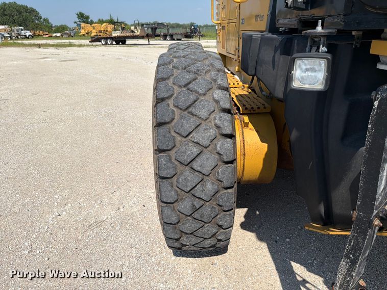 image for item DN6697 2012 Caterpillar 140M2 VHP Plus motor grader