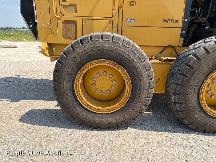 image for item DN6697 2012 Caterpillar 140M2 VHP Plus motor grader