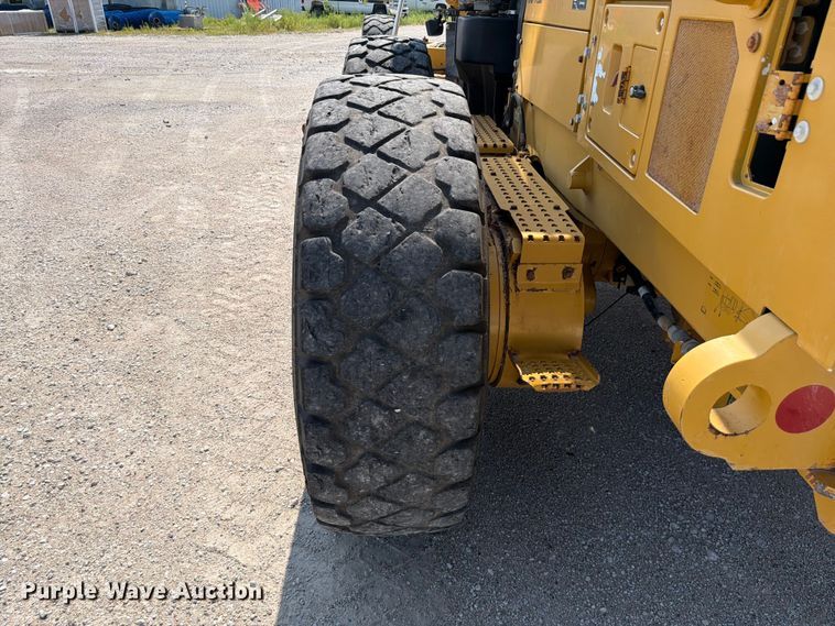 image for item DN6697 2012 Caterpillar 140M2 VHP Plus motor grader